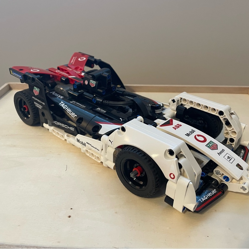 LEGO Technic: Porsche 911 RSR Fully Assembled